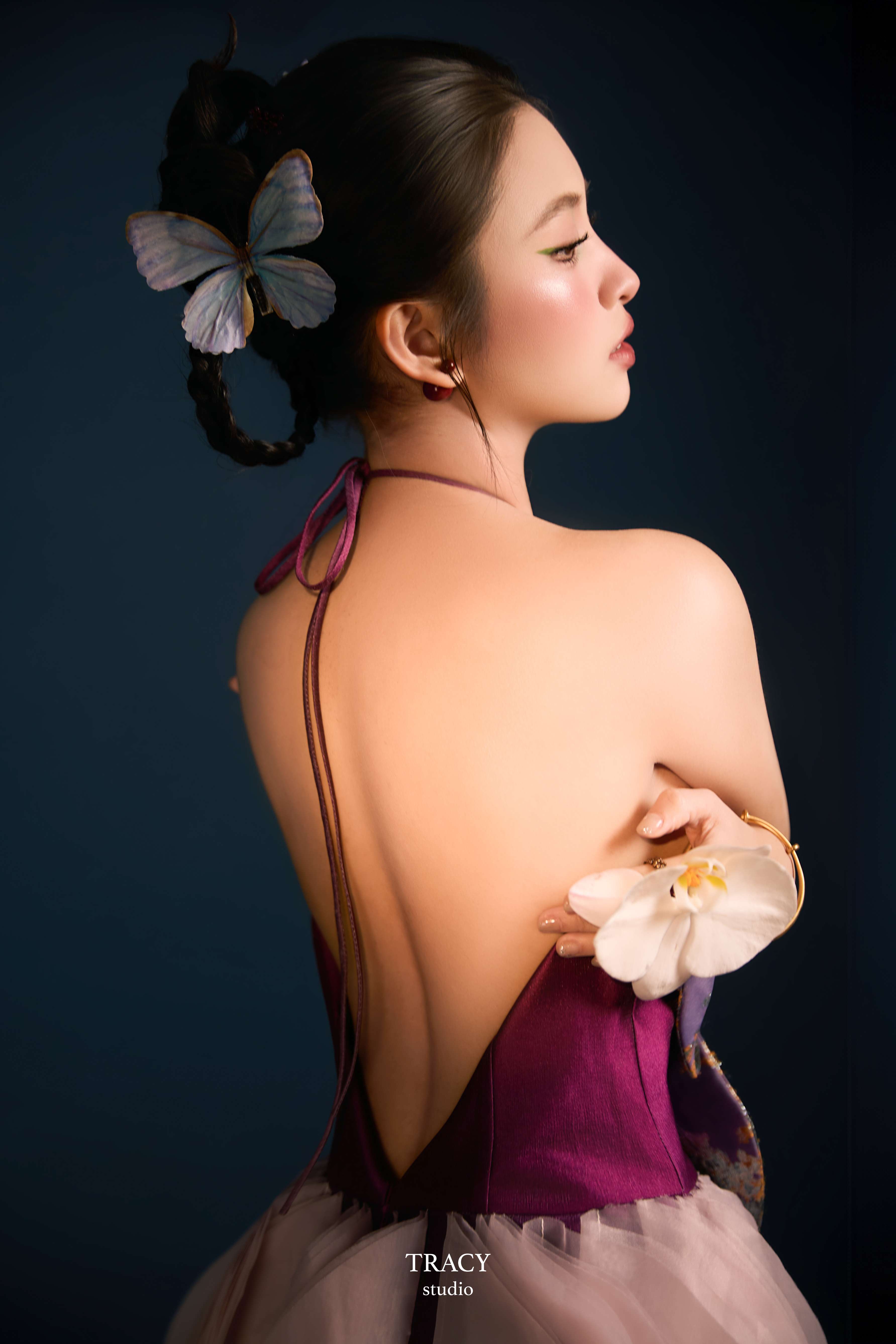 frontend/img/gallery/anh-tet-yem-ao-dai/tracy-studio-chup-yem-phong-lan (5).jpg